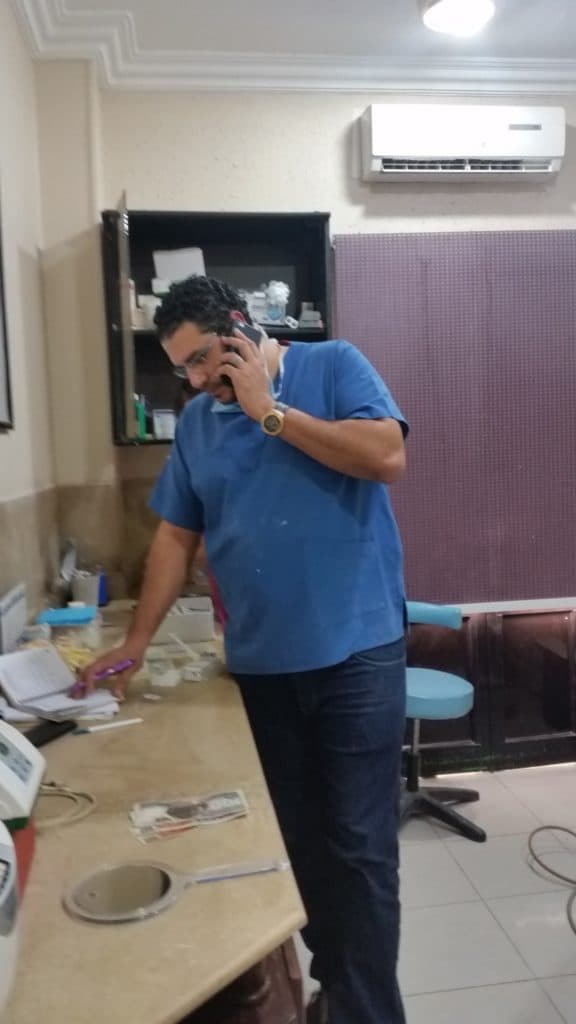 Hossam Zahran- доктор стоматолог в городе Хургаде,в Египте.